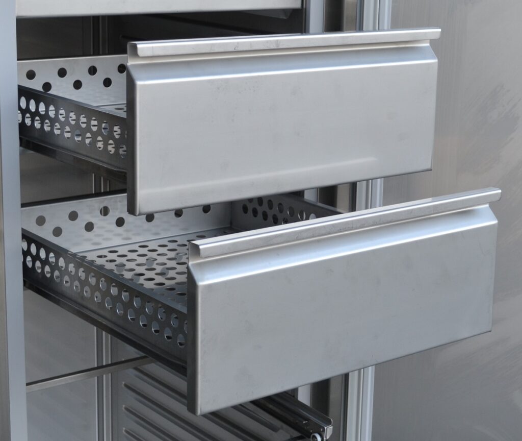 Vriezer met open laden